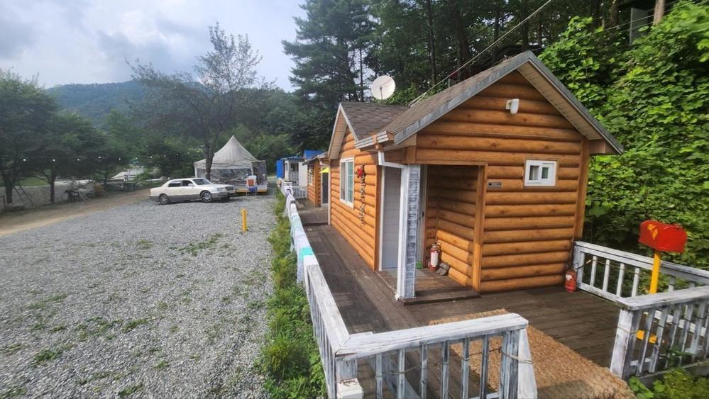 Hongcheon Gongjaksan Recreational Forest Pension Room photo